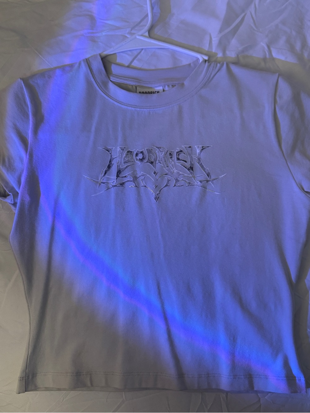 Hoodrich White Graphic Tee with camo Raised Logo